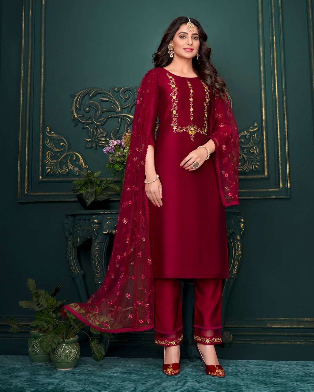 Lily & Lali-Maria 9-Silk-Handwork-Kurti-Inner-Silk-Pant-Sequence-Embroidery-Work-Dupatta-10204